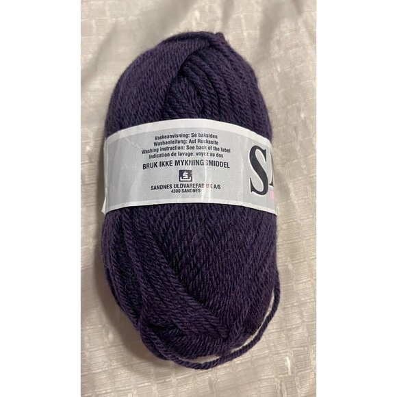 1 Skein Sandnes Garn Smart Superwash Wool Yarn DK Wt 5252 3228 Purple 1.76 oz - Picture 4 of 6